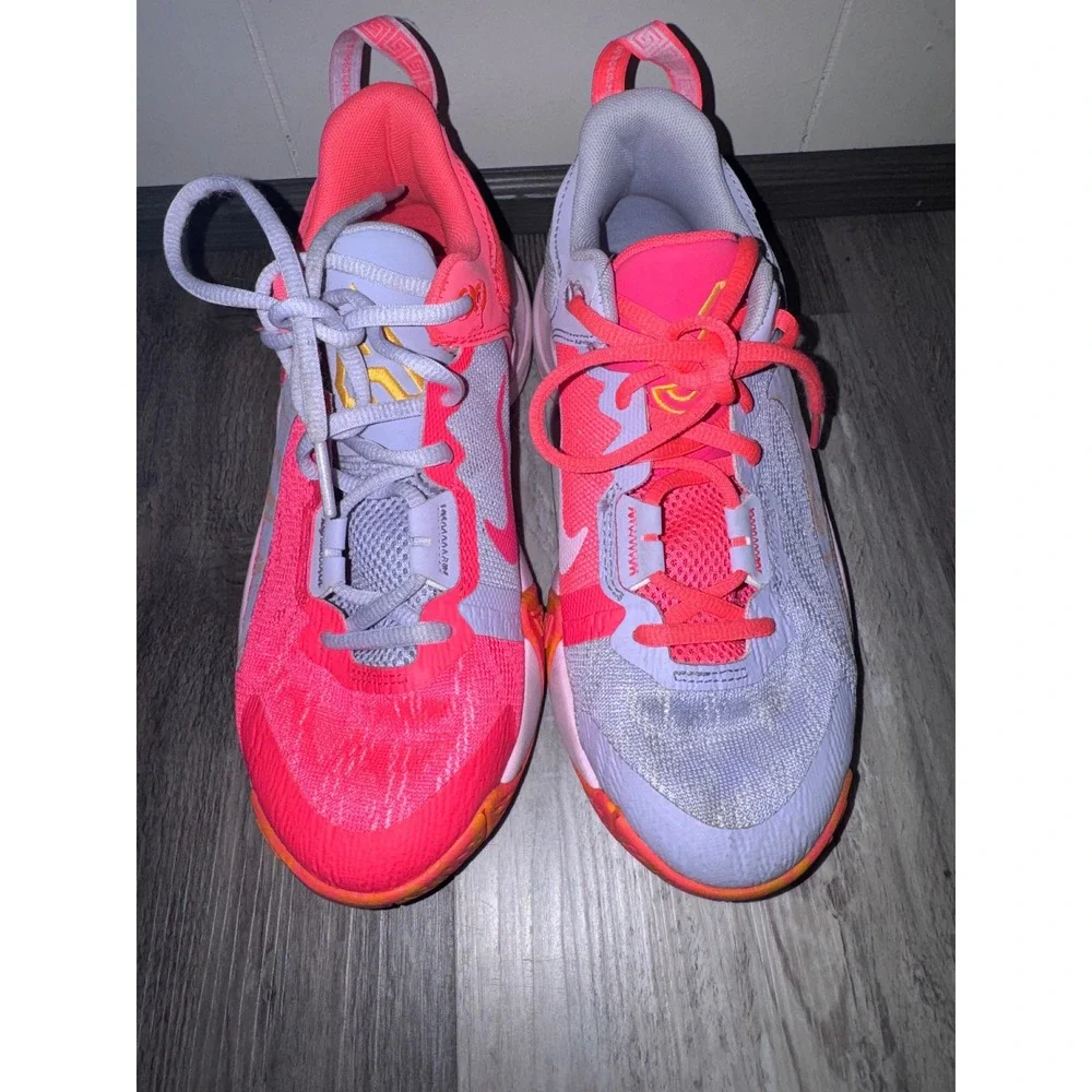 Nike mesh vibrant